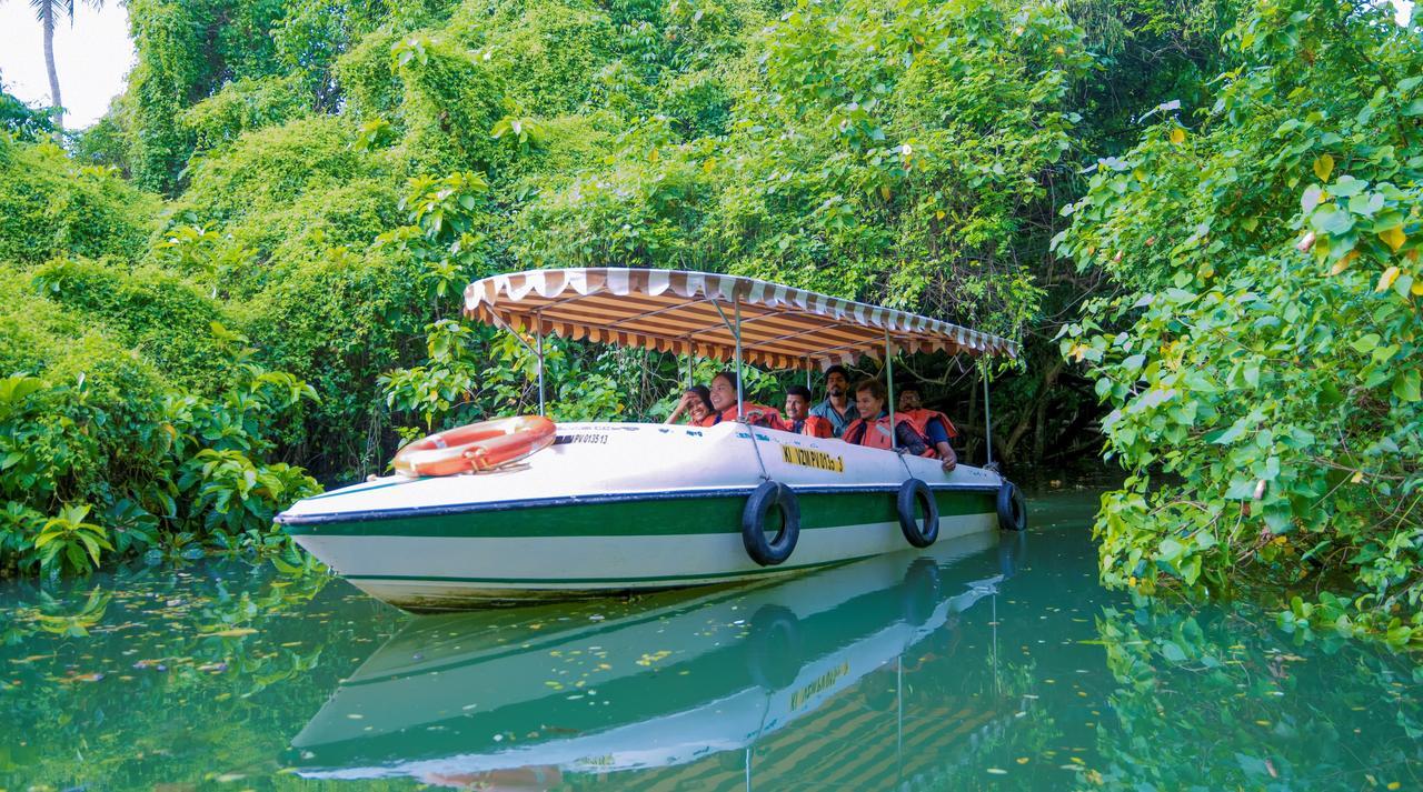 Isola Di Cocco Ayurvedic Beach Resort Poovar Buitenkant foto
