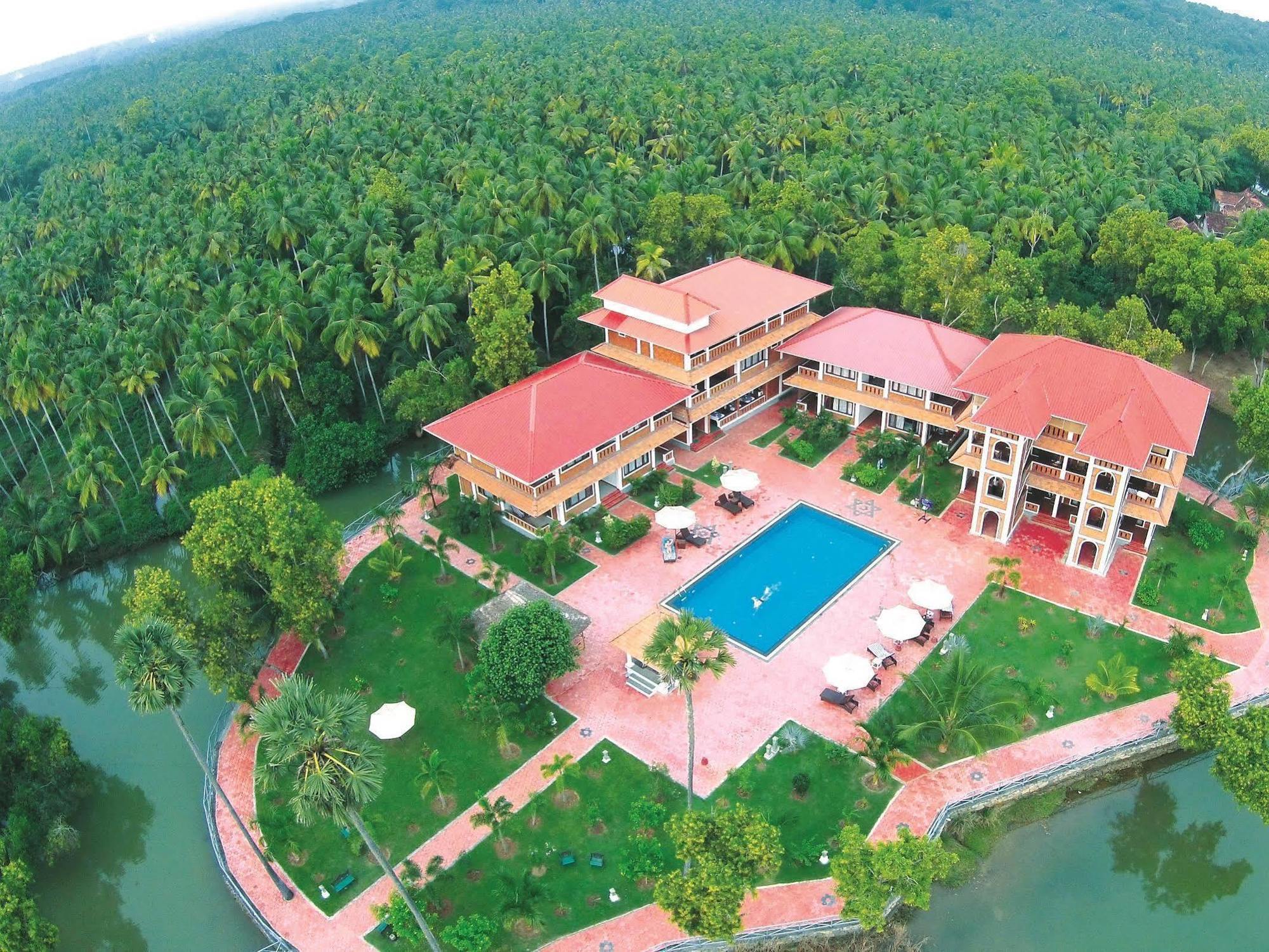 Isola Di Cocco Ayurvedic Beach Resort Poovar Buitenkant foto